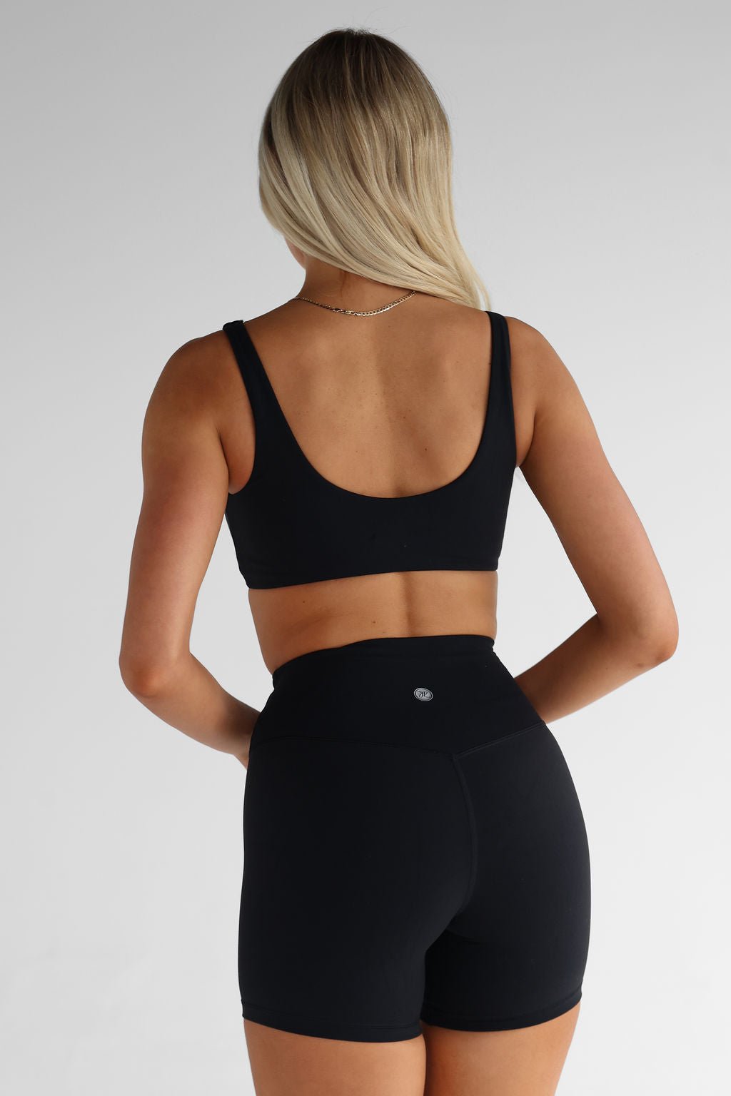 Classic Essentials Crop - Black - LEELO ACTIVE