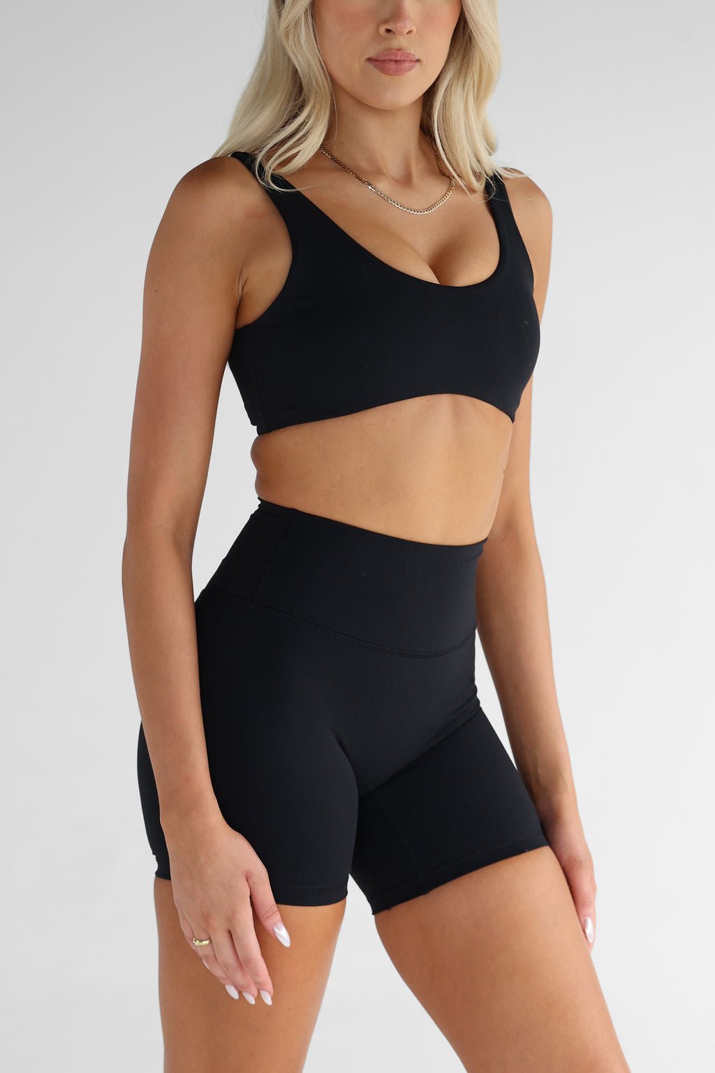 Classic Essentials Crop - Black - LEELO ACTIVE