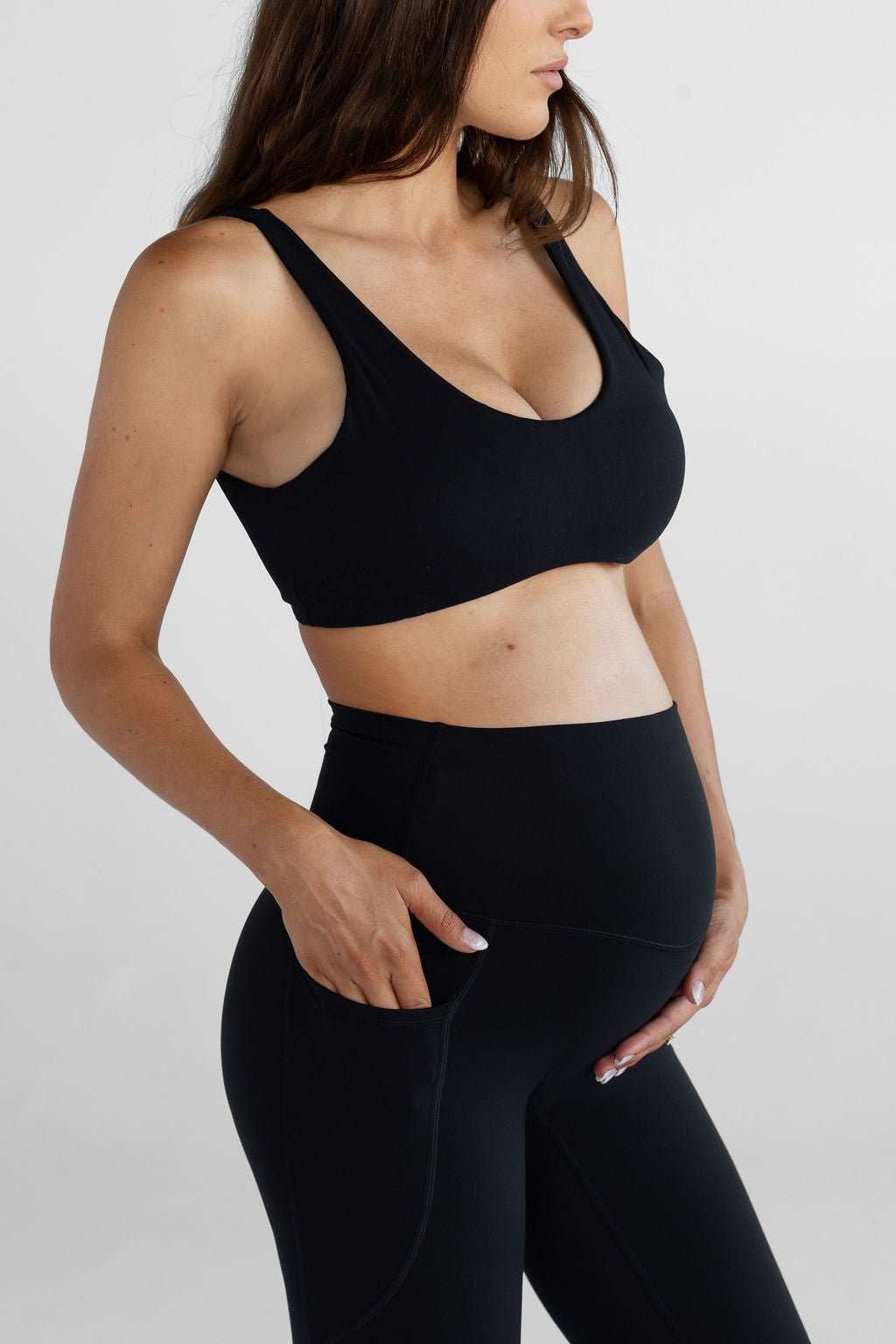 Classic Essentials Crop - Black - LEELO ACTIVE