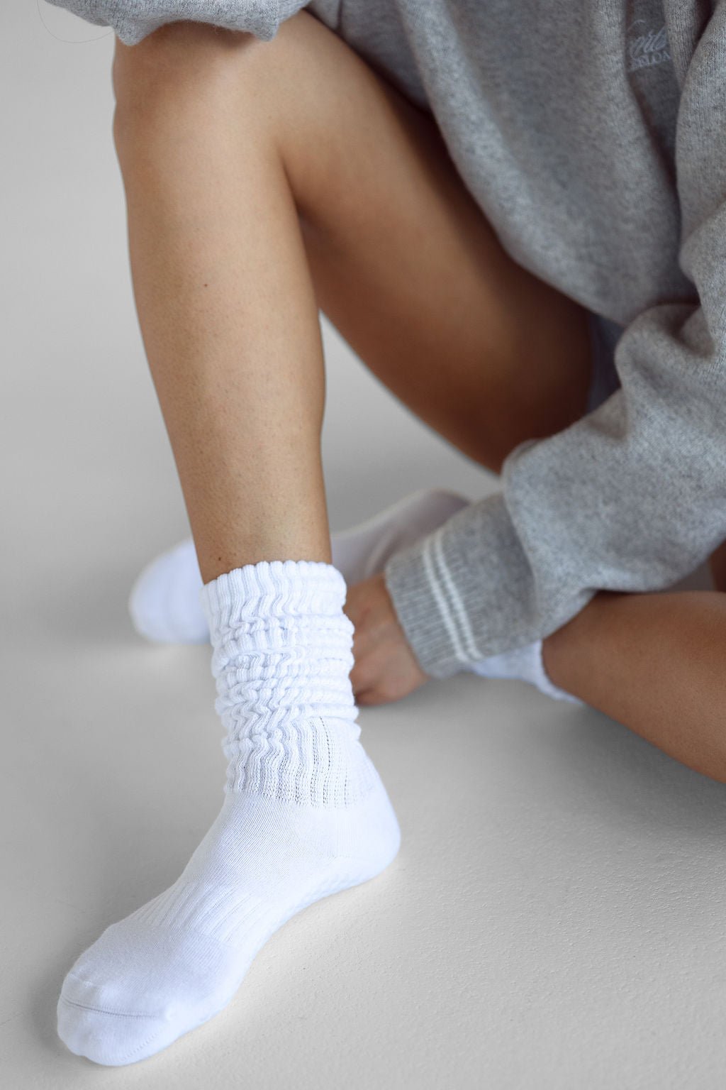 Scrunch Grip Socks - White - LEELO ACTIVE