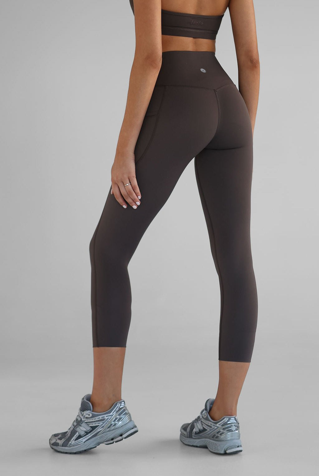 SCULPT 7/8 Pocket Leggings - Dark Chocolate - LEELO ACTIVE