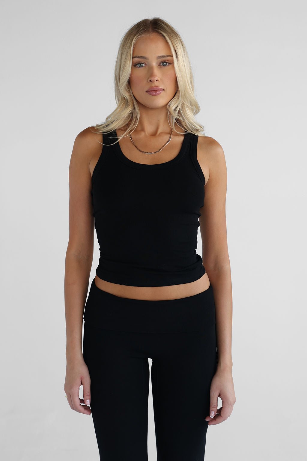 The Lounge Tank - Black - LEELO ACTIVE