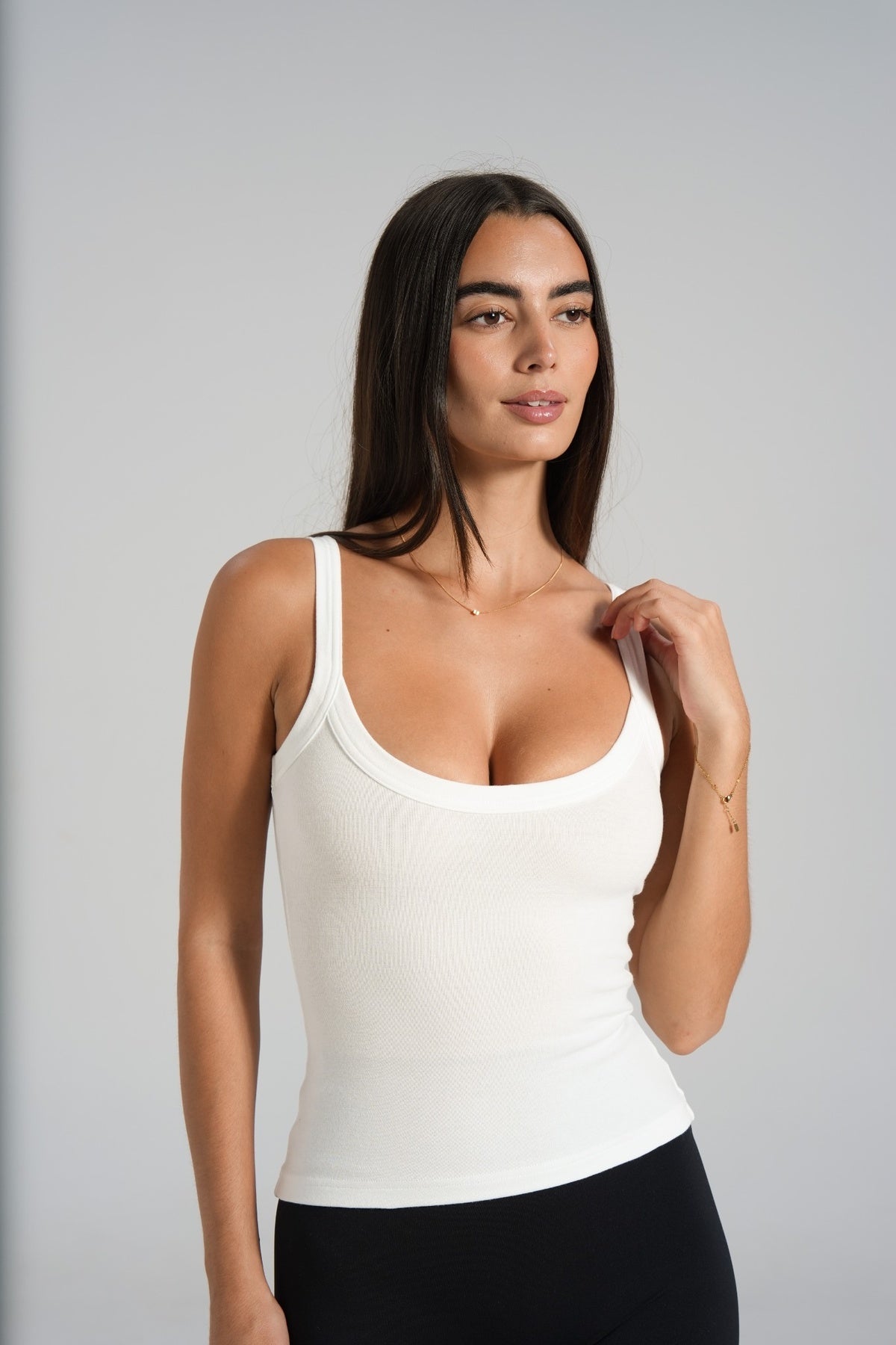 Cotton Scoop Tank - White - LEELO ACTIVE