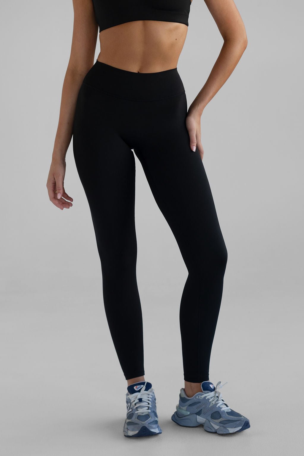 Elevate Leggings - Black (pre - order) - LEELO ACTIVE