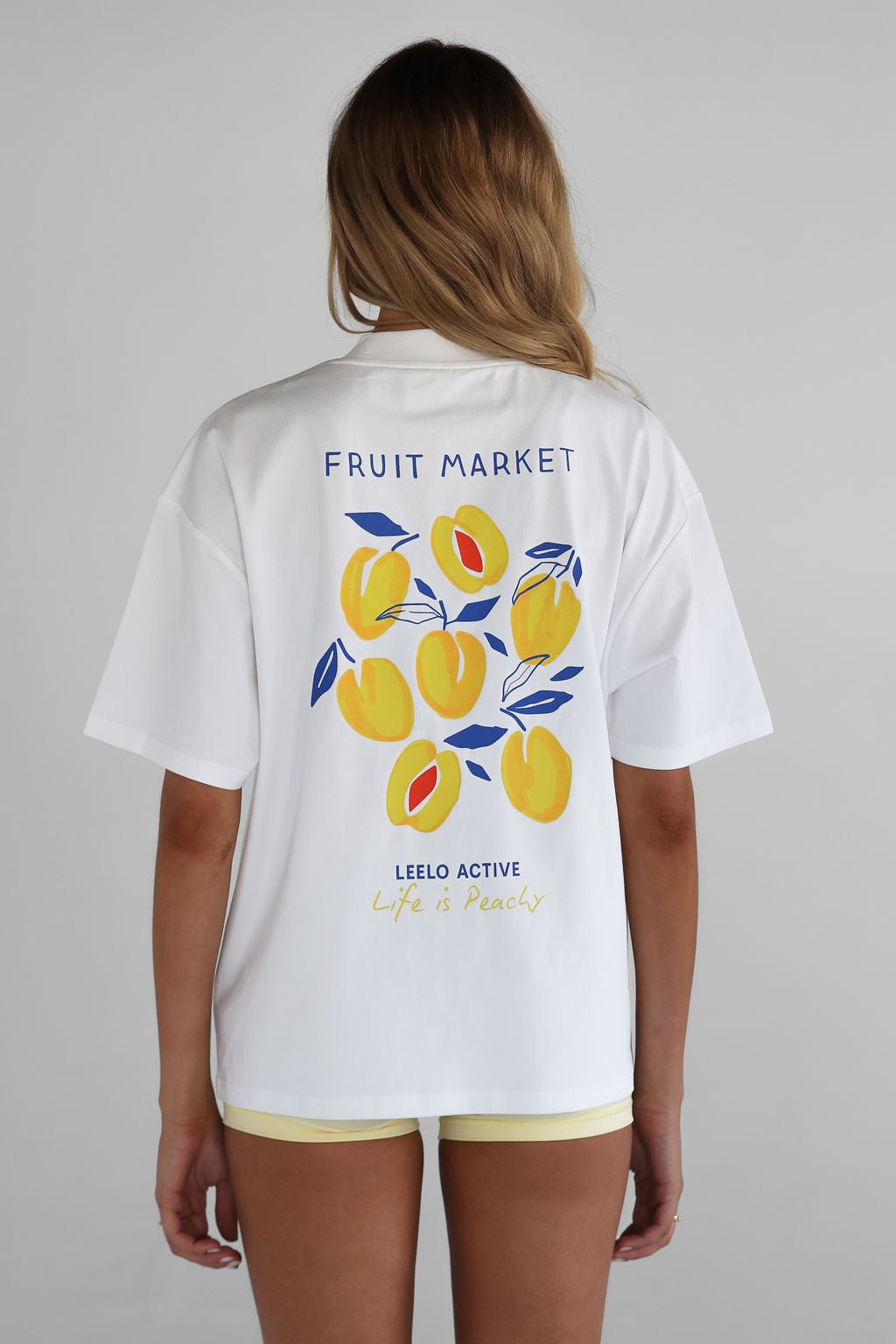 Peach Fruit Market Tee - White - LEELO ACTIVE