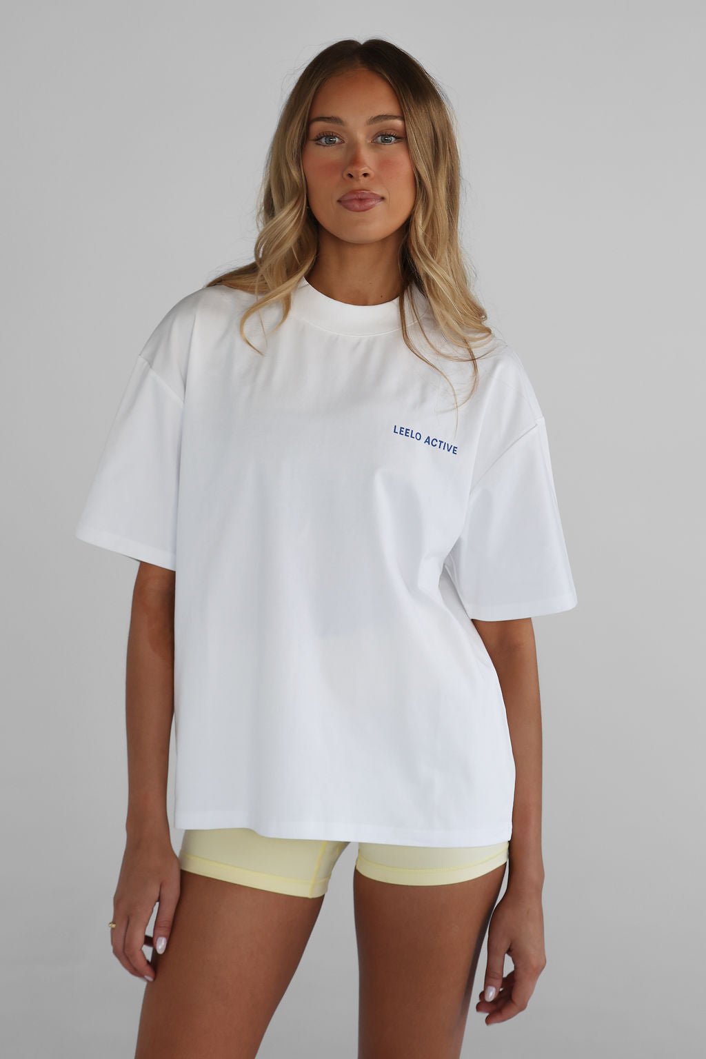 Peach Fruit Market Tee - White - LEELO ACTIVE