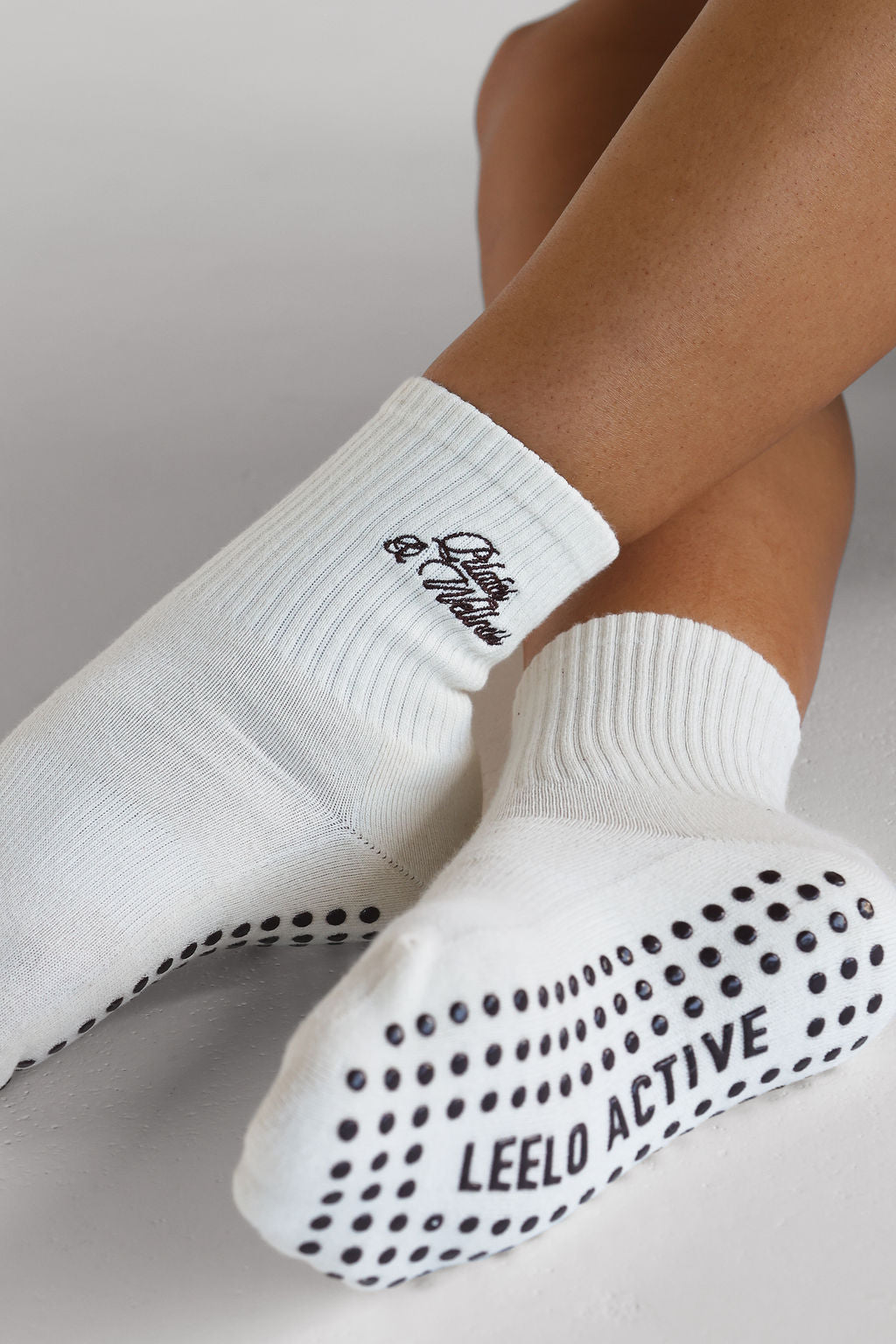 Pilates & Wellness Grip Socks - Cream - LEELO ACTIVE