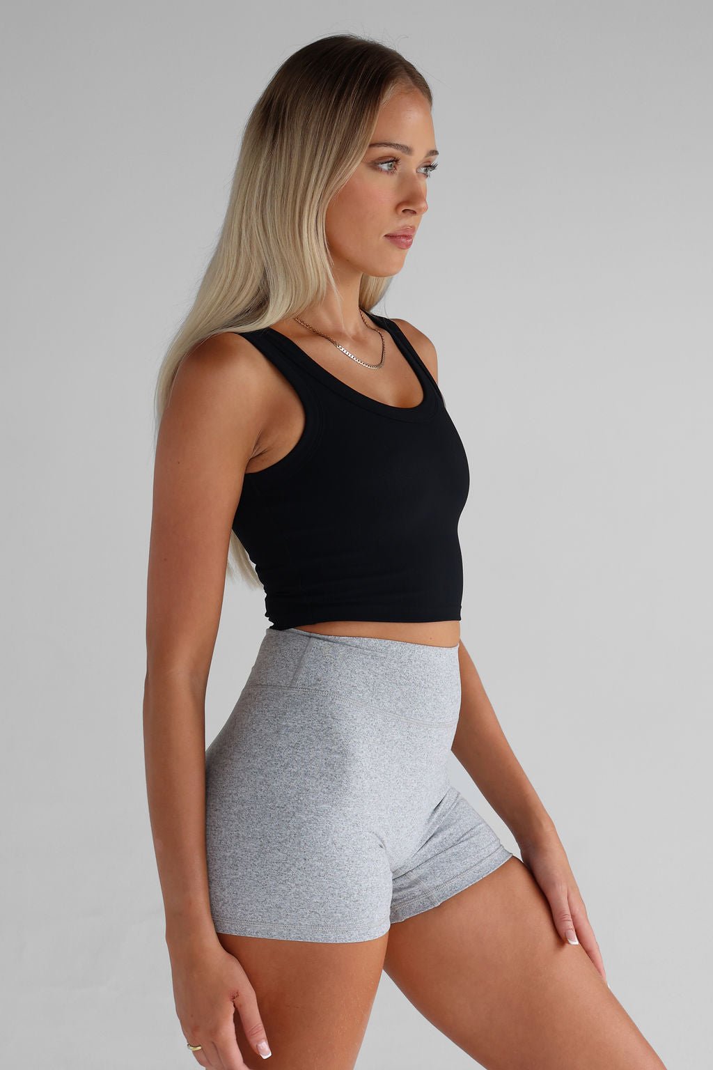 Ribbed Scoop Neck Crop - Black - LEELO ACTIVE