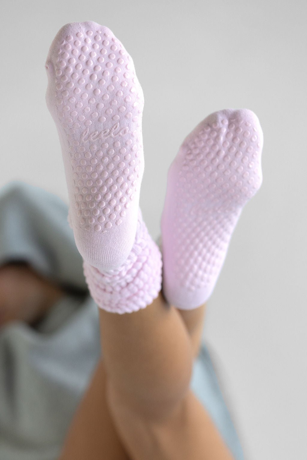 Scrunch Grip Socks - Pink - LEELO ACTIVE