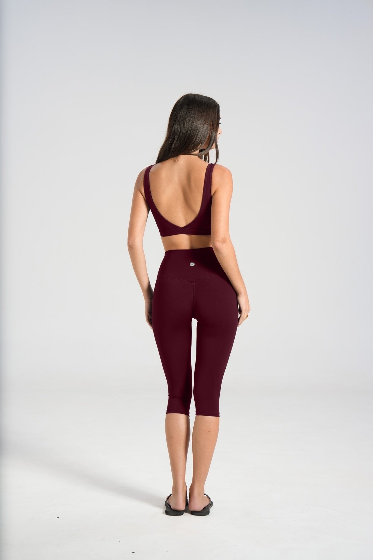 Sculpt Capris (3/4 Leggings) - Cherry Cola - LEELO ACTIVE