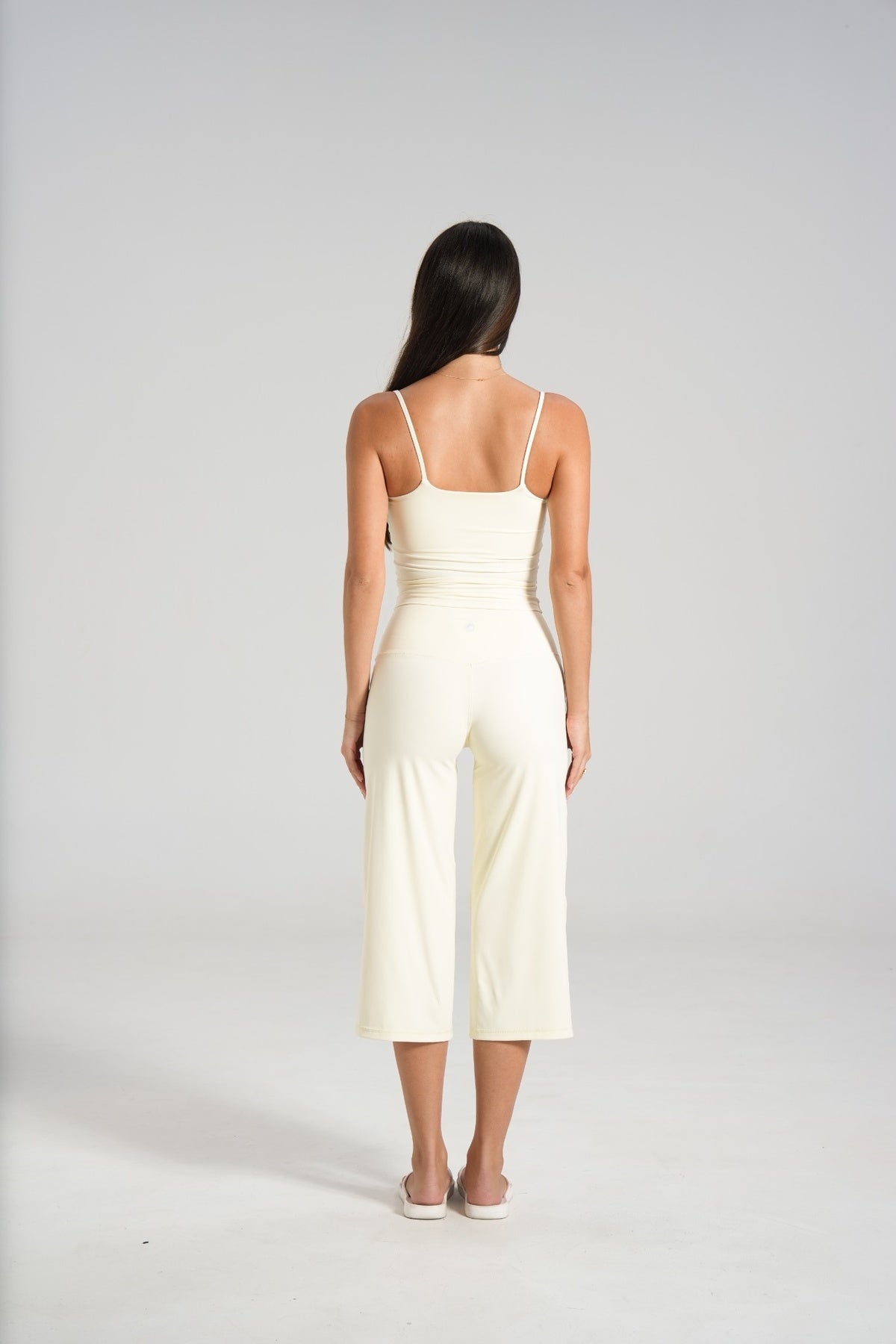 Sculpt Wide Leg Capri - Chai - LEELO ACTIVE