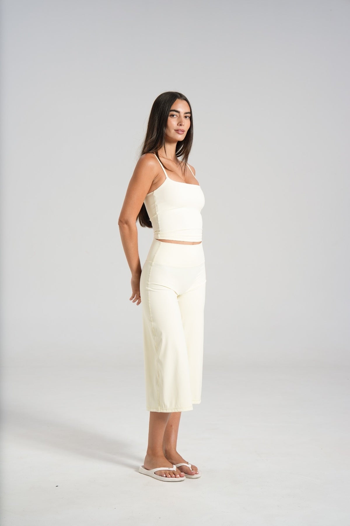 Sculpt Wide Leg Capri - Chai - LEELO ACTIVE