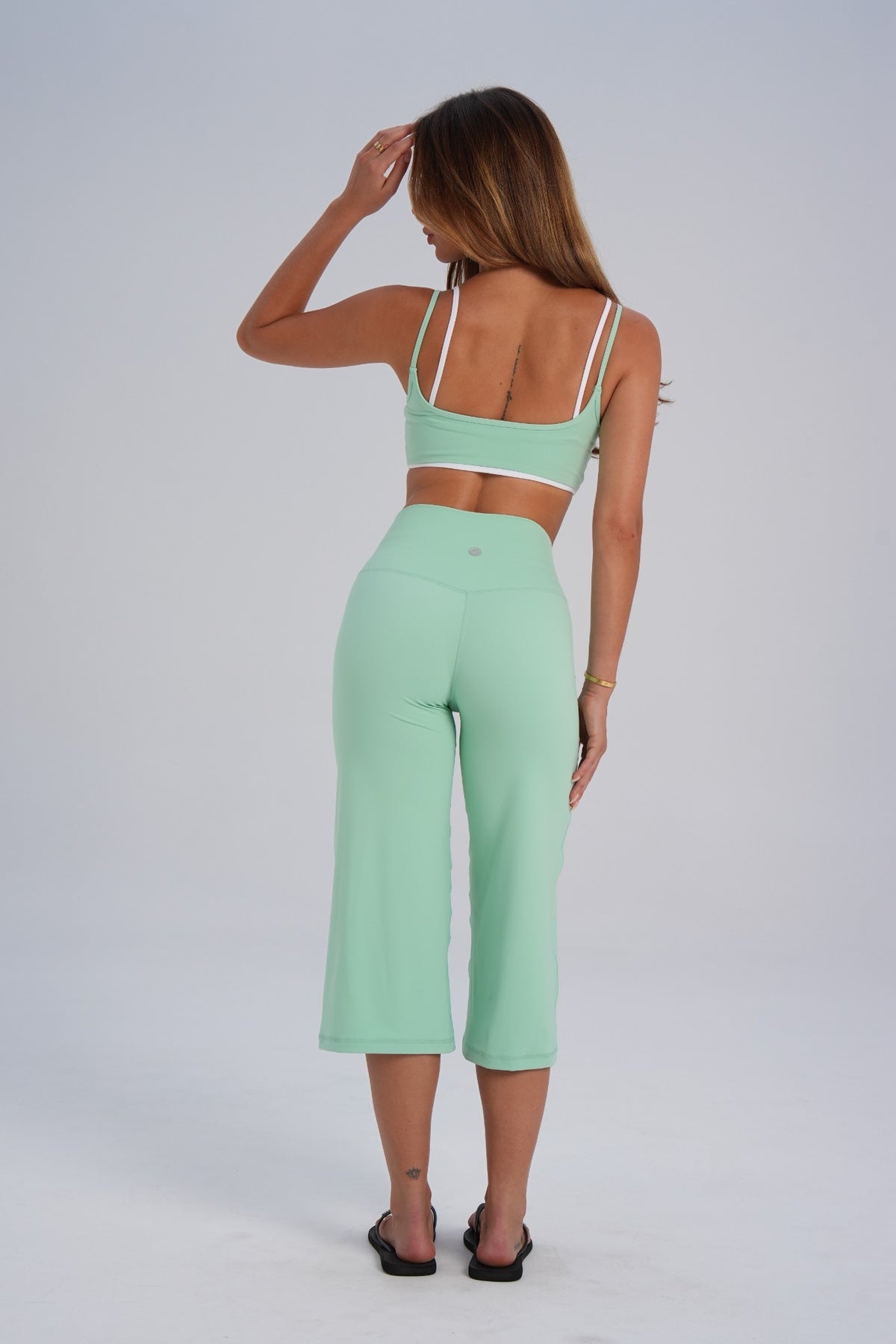 Sculpt Wide Leg Capri - Tiffany (pre-order) - LEELO ACTIVE