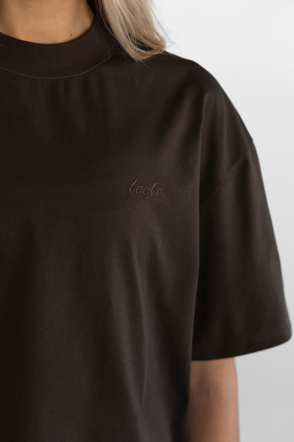Signature Boyfriend Tee - Dark Chocolate - LEELO ACTIVE