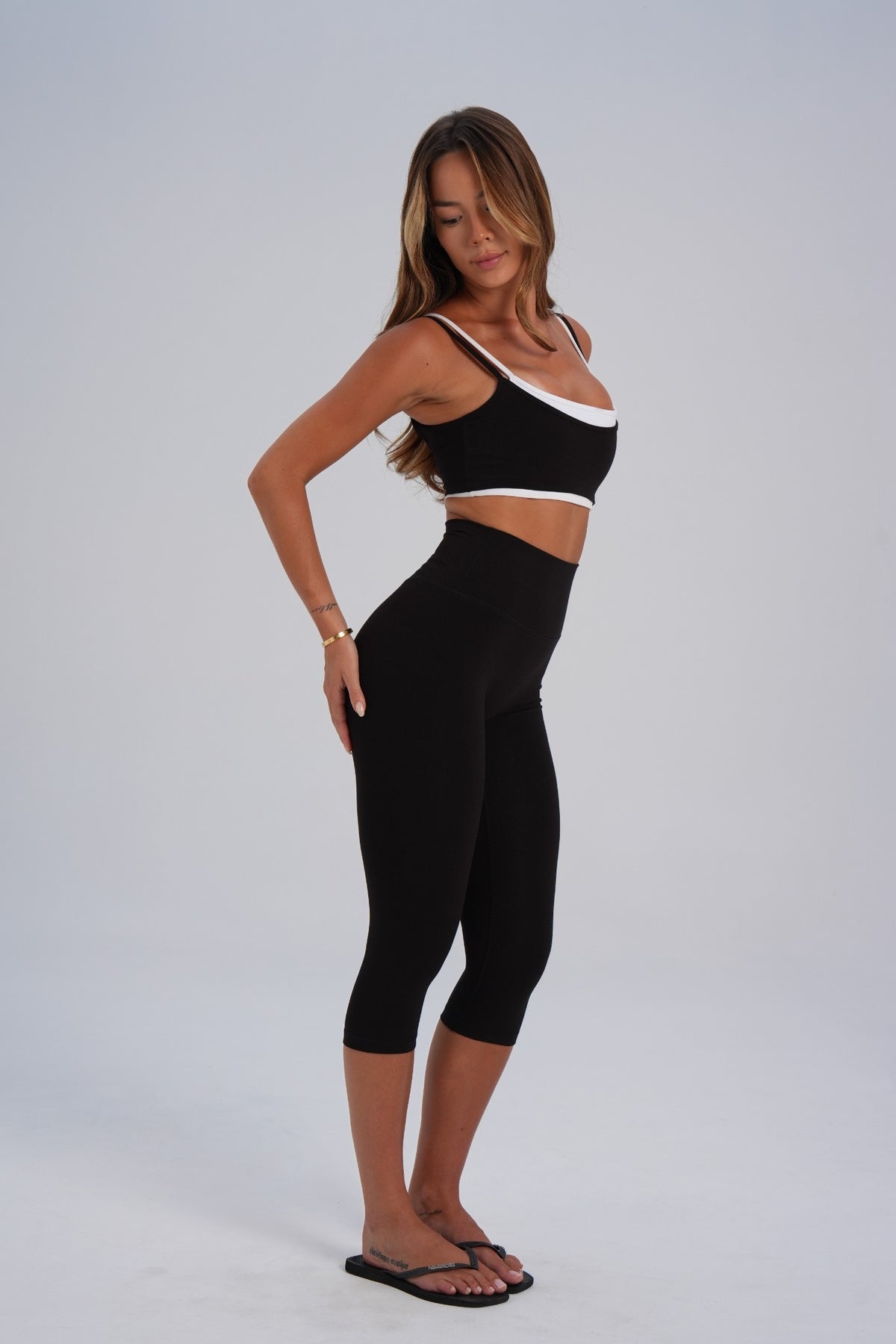The Organic Cotton Capri - Black (pre-order) - LEELO ACTIVE