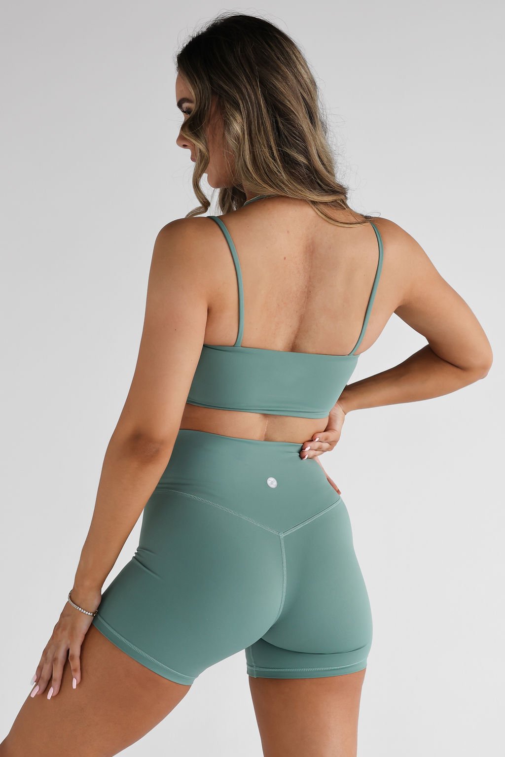 SCULPT Infinity Crop - Sage SHIPPING FROM 3/11 - LEELO ACTIVE