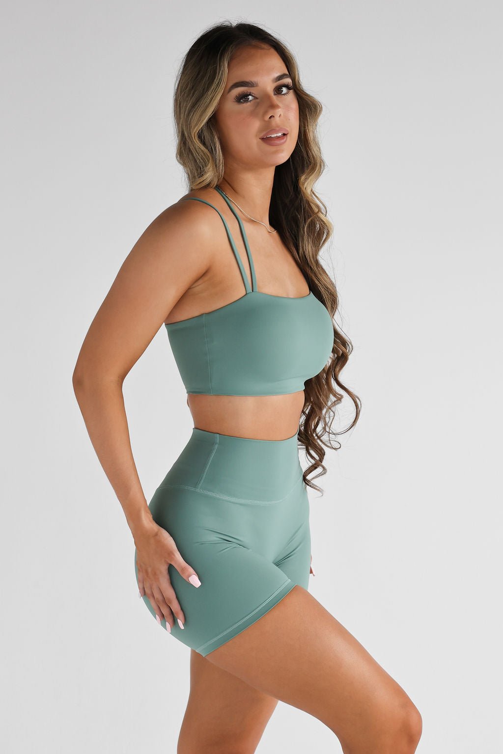 SCULPT Infinity Crop - Sage SHIPPING FROM 3/11 - LEELO ACTIVE