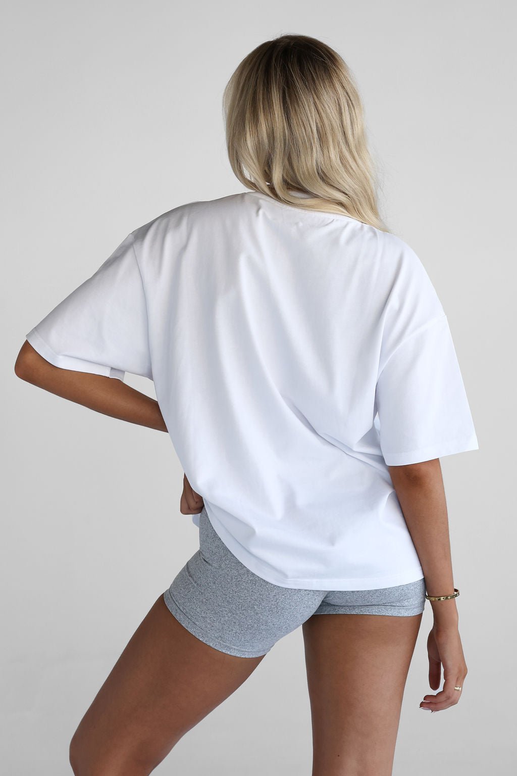 Signature Boyfriend Tee - White - LEELO ACTIVE